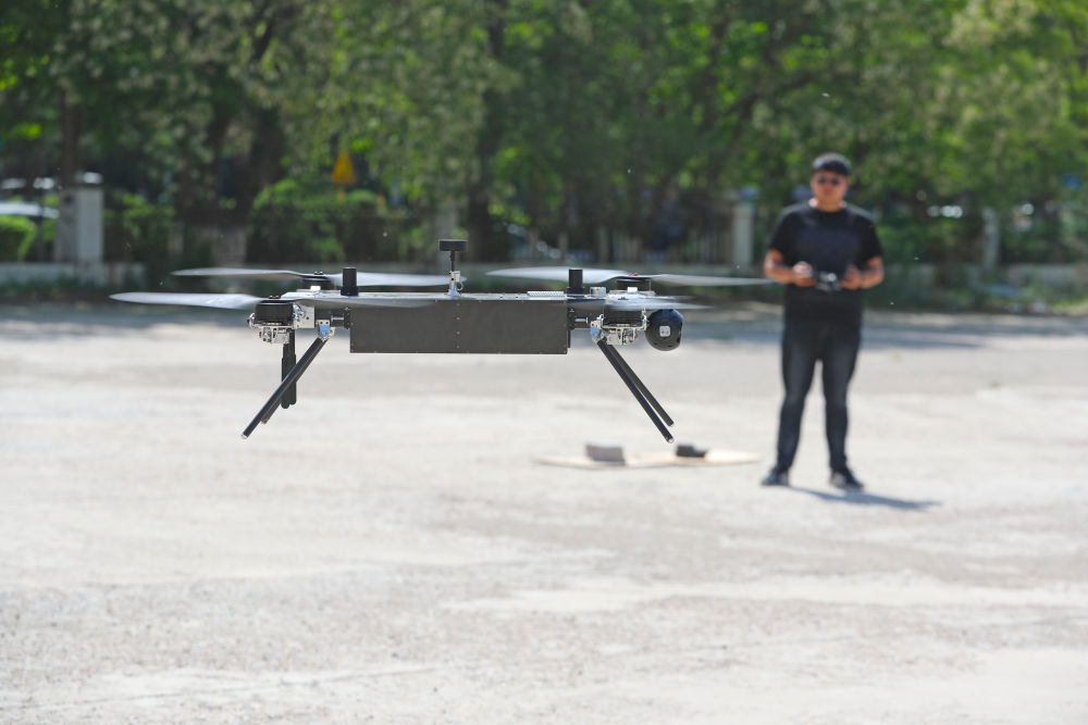 How to ensure the accurate transmission of flight instructions with the function and parameter settings of the data transmission system of the unmanned aerial vehicle？