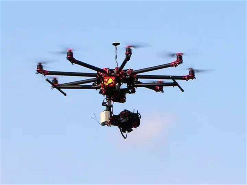 How important is the tail rotor structure function to flight attitude control？