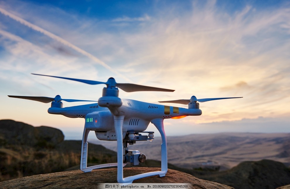 Steps for cleaning and maintaining the drone body, precautions to avoid damaging the body structure？