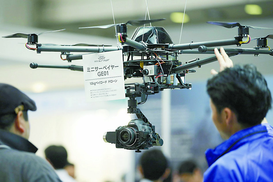 What are the basic projects of daily drone maintenance and what cycle should be followed for operations？